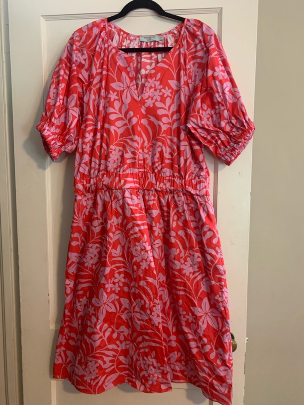 Tropical Mersea Voyaguer pink and dress in Xl. Retails over $125. Here $49